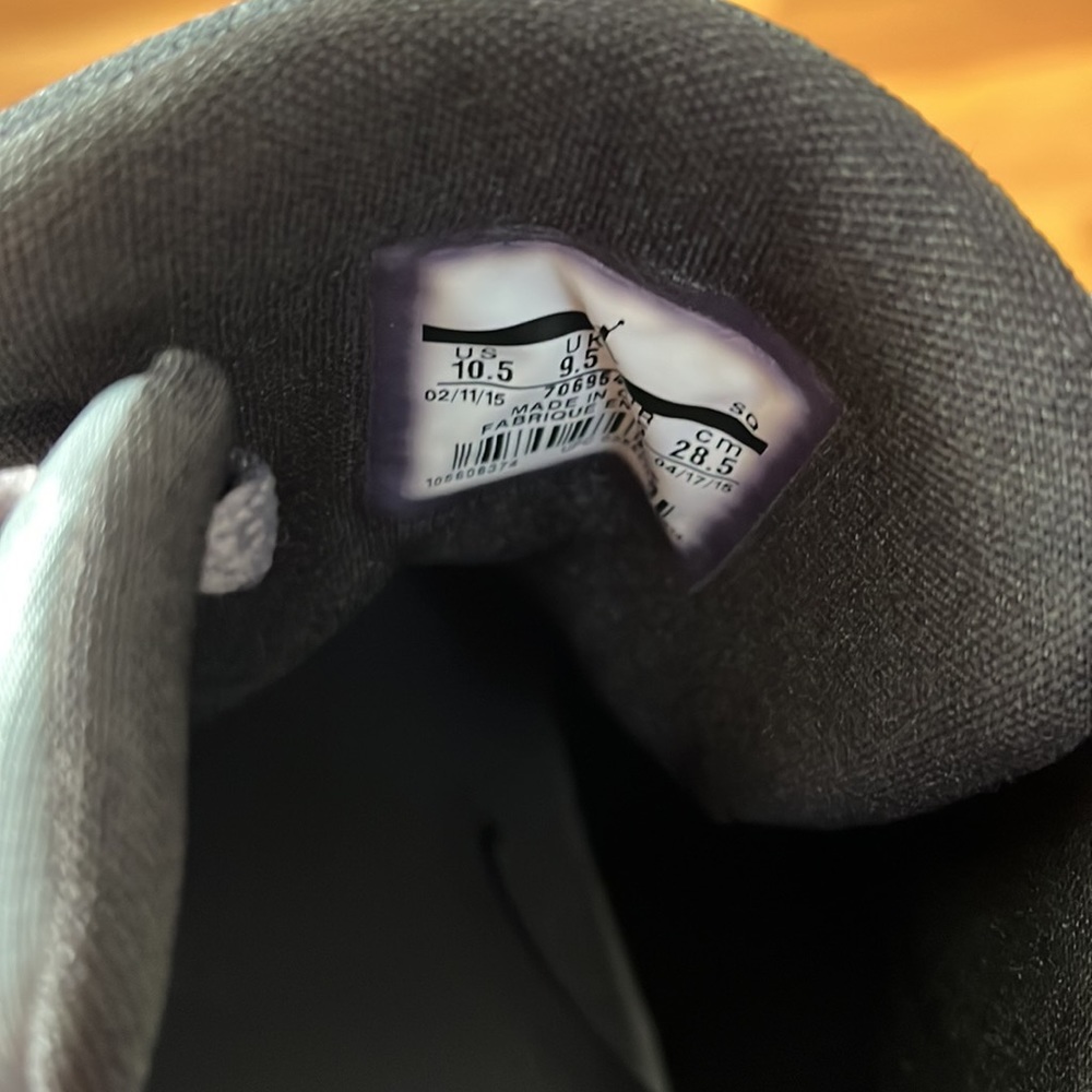Nike Sneakers - Picture 3 of 3